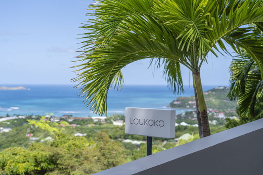 VILLA LOUKOKO OUTDOORS 1