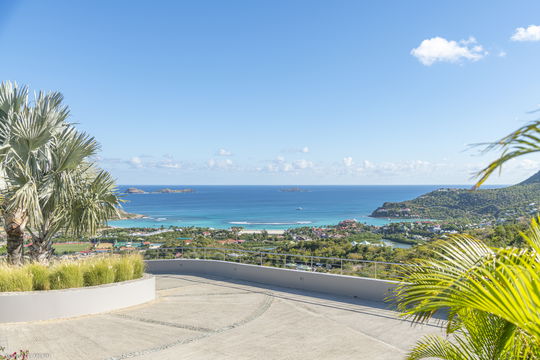 VILLA LOUKOKO OUTDOORS 3