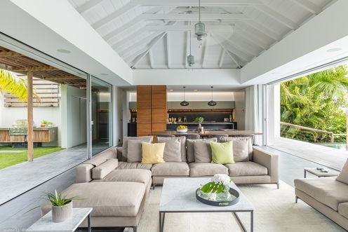 VILLA BAKEA LIVING AREA 1