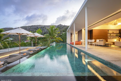 VILLA BAKEA POOL & TERRACE 4