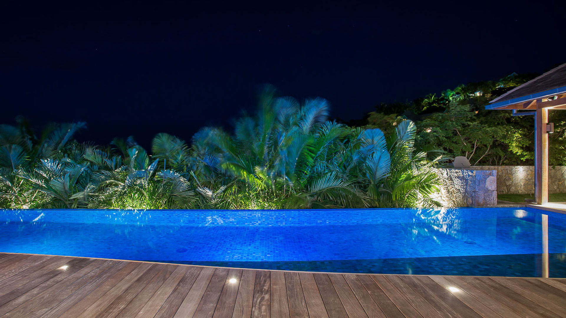 BY NIGHT