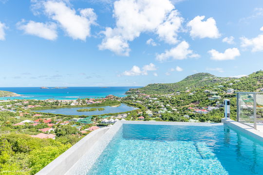 VILLA OISEAU BLEU POOL & TERRACE 3