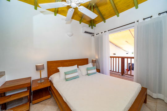 VILLA LO D'AMOUR BEDROOM1 1