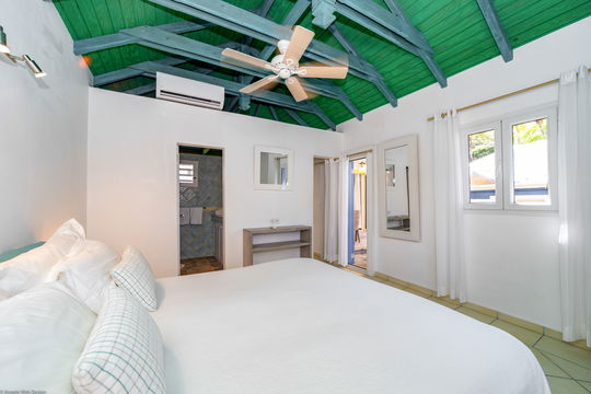 VILLA LO D'AMOUR BEDROOM2 4