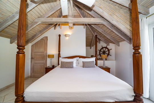 VILLA LO D'AMOUR BEDROOM3 2