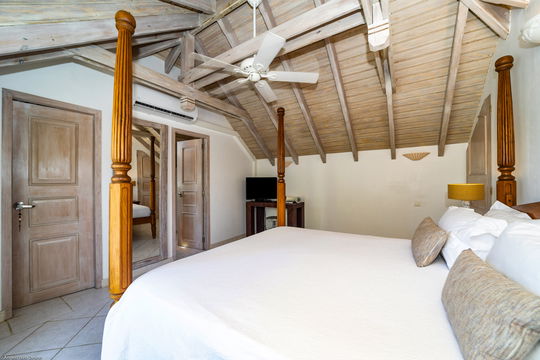 VILLA LO D'AMOUR BEDROOM3 5