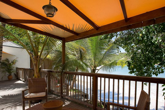 VILLA LO D'AMOUR OUTDOOR LOUNGE AREA 7