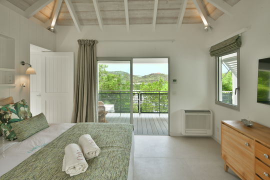 VILLA ONLY YOU BEDROOM1 4