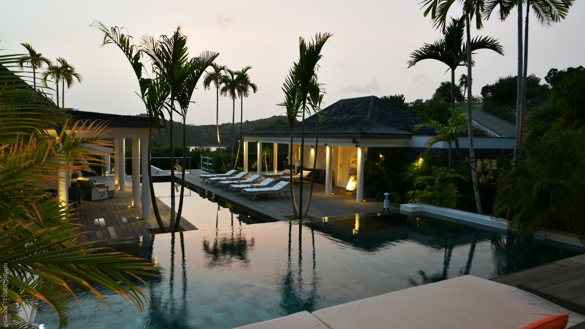BY NIGHT
