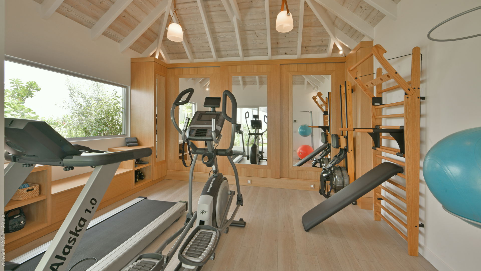 FITNESS AREA