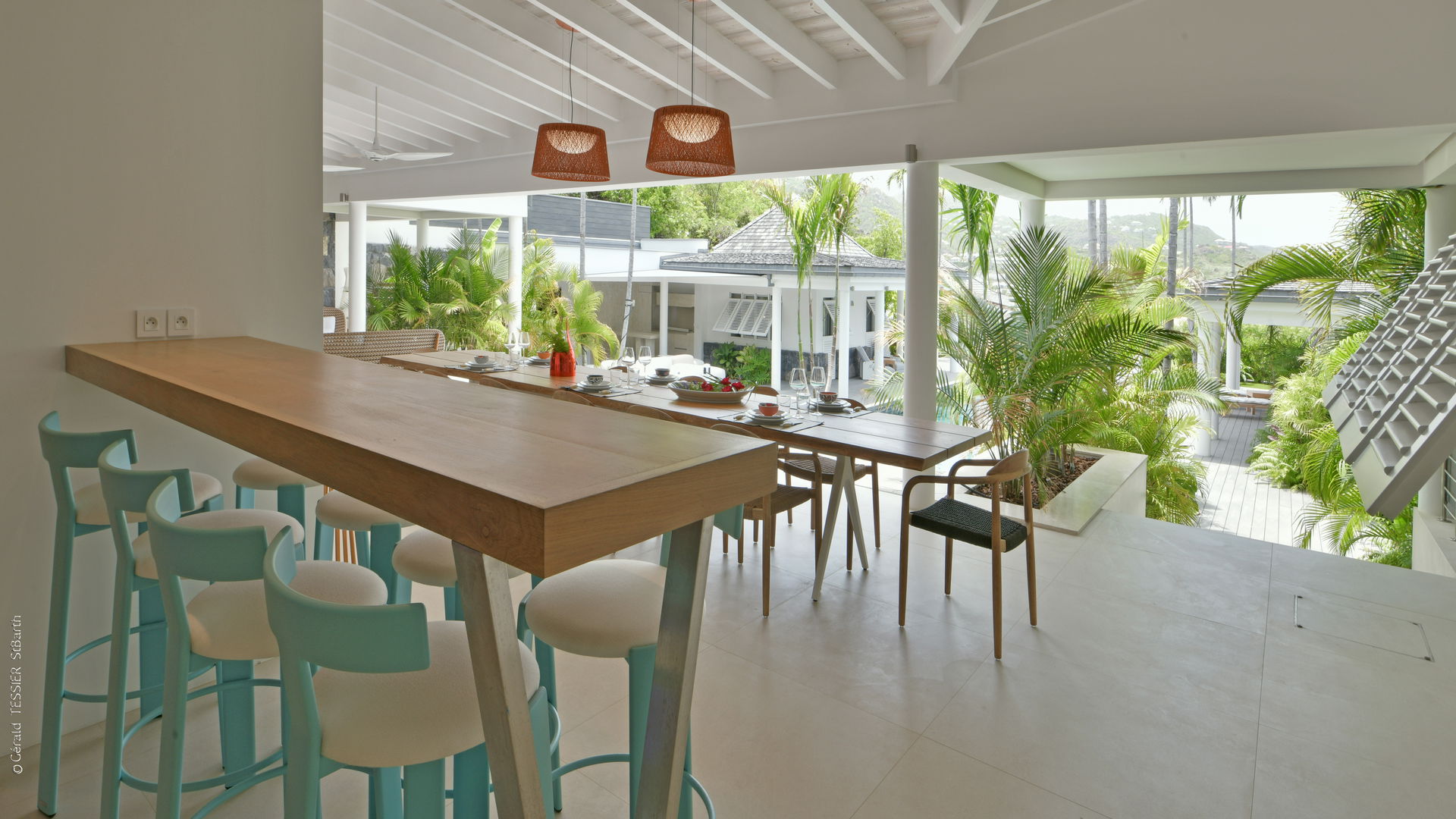 KITCHEN & DINING AREA