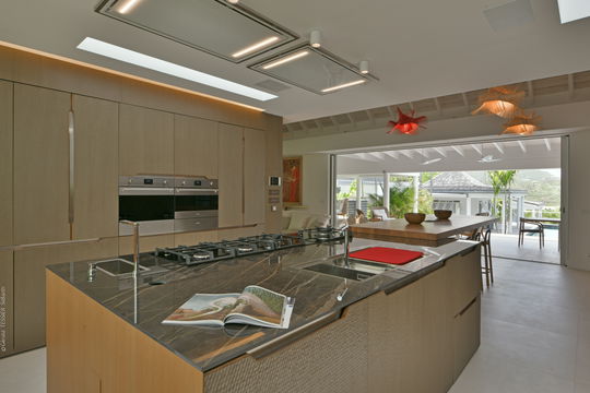 VILLA ONLY YOU KITCHEN & DINING AREA 4