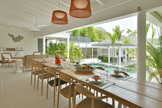 VILLA ONLY YOU KITCHEN & DINING AREA 6