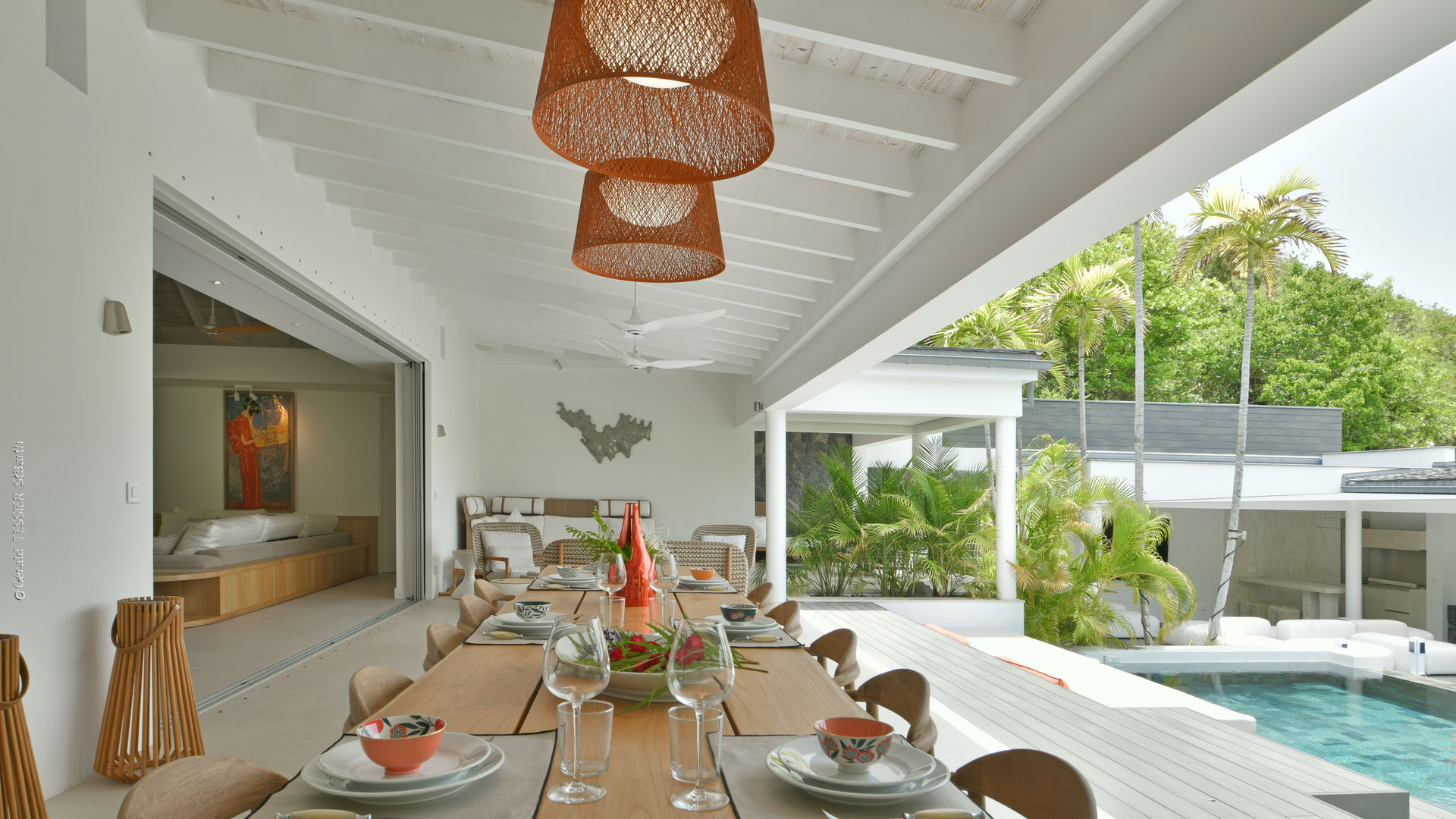 KITCHEN & DINING AREA