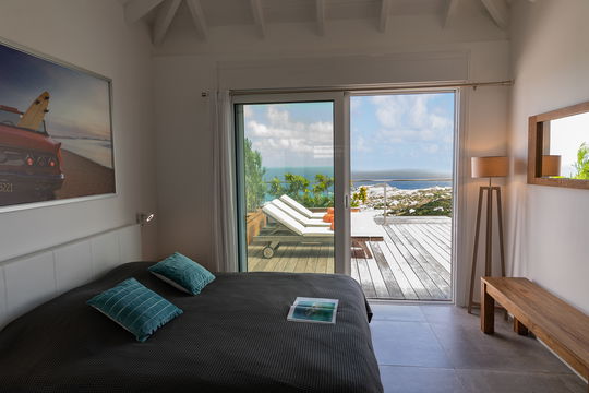 VILLA LA VUE BEDROOM1 1