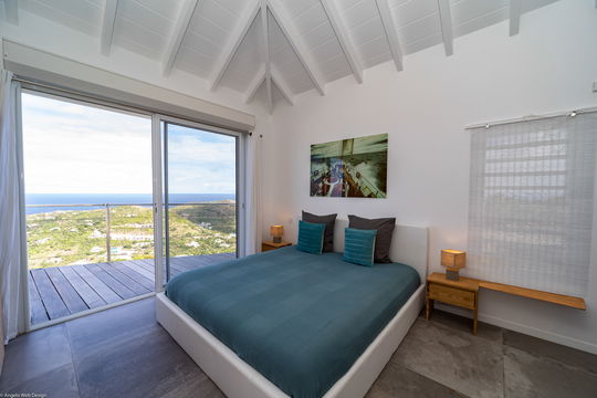 VILLA LA VUE BEDROOM3 2