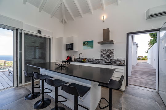 VILLA LA VUE KITCHEN & DINING AREA 3
