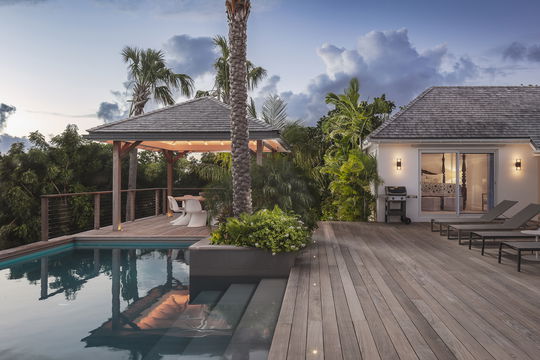 VILLA BEL AIR BY NIGHT 2