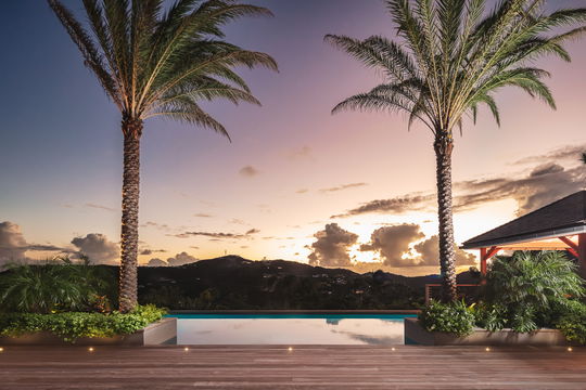 VILLA BEL AIR BY NIGHT 4