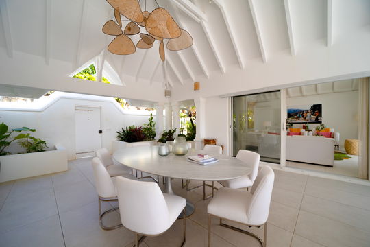 VILLA BEL AIR KITCHEN & DINING AREA 4