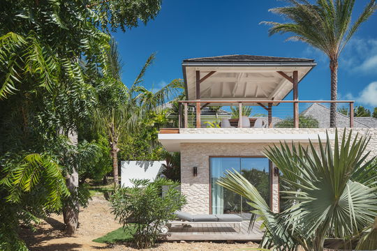 VILLA BEL AIR OUTDOORS 3