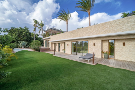 VILLA BEL AIR OUTDOORS 4