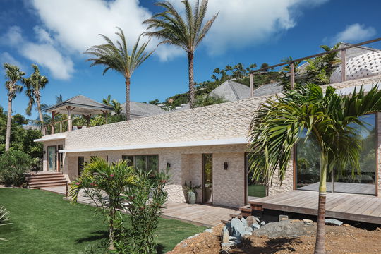 VILLA BEL AIR OUTDOORS 5