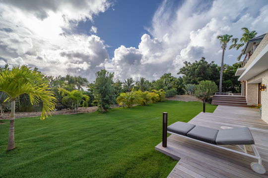 VILLA BEL AIR OUTDOORS 7