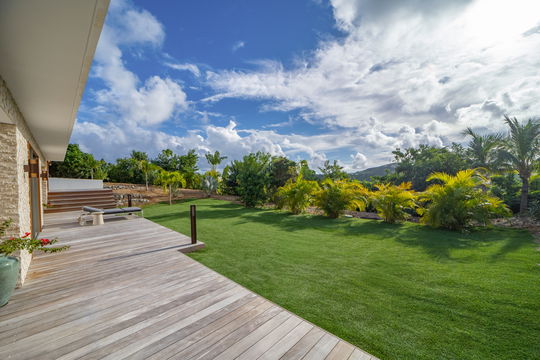 VILLA BEL AIR OUTDOORS 9