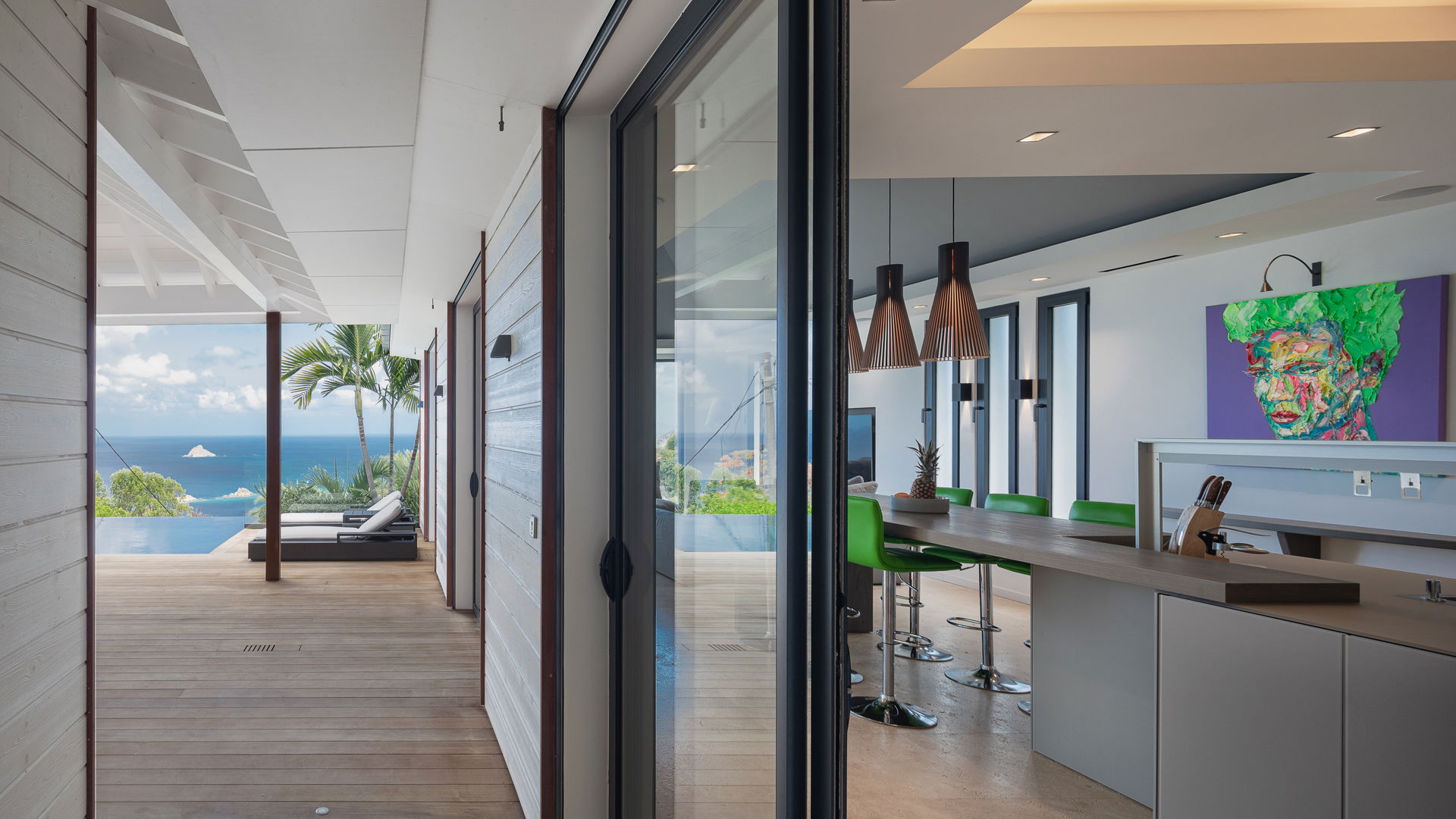 KITCHEN & DINING AREA