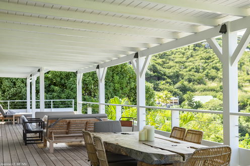 VILLA MARIGOT BAY KITCHEN & DINING AREA 2