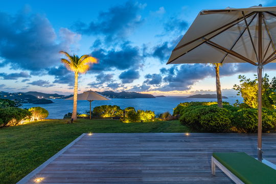 VILLA TAINOS BY NIGHT 7