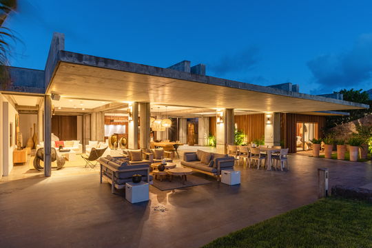 VILLA TAINOS BY NIGHT 8