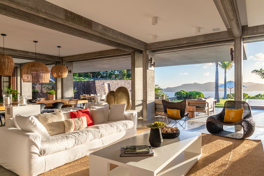 VILLA TAINOS LIVING AREA 11