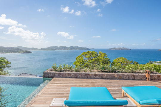 VILLA TAINOS POOL & TERRACE 2