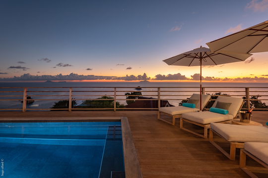 VILLA KAILIO BY NIGHT 3