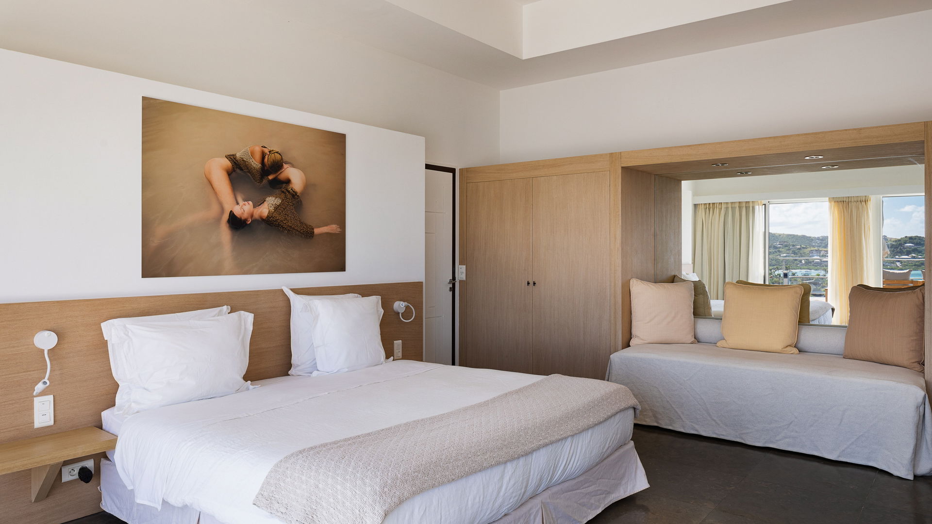 BEDROOM 1