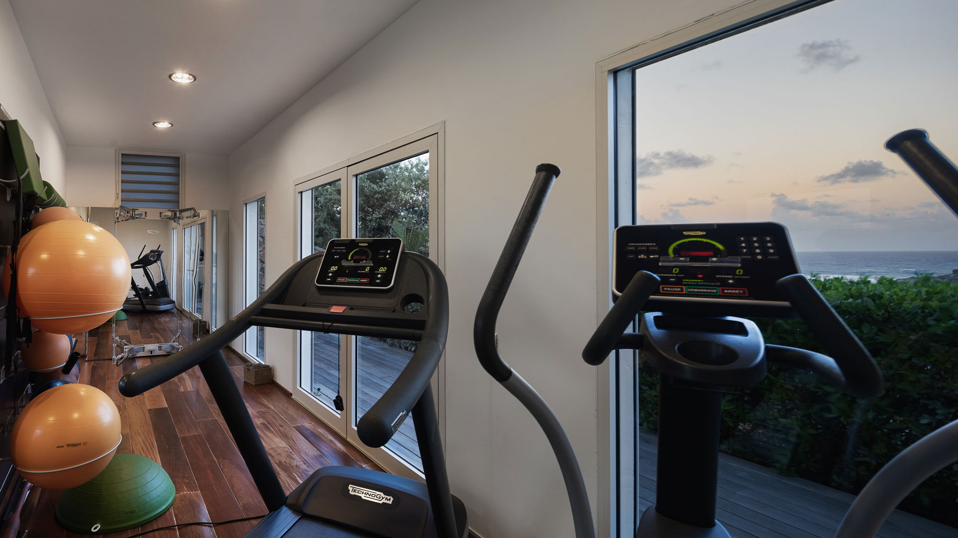 FITNESS AREA