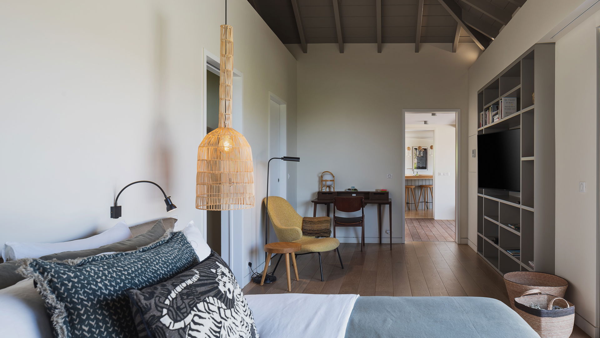 BEDROOM 1