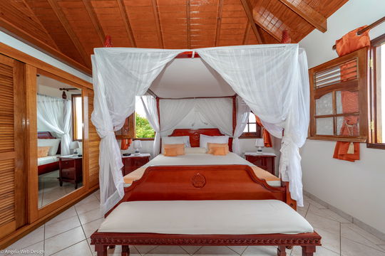 VILLA DORADE BEDROOM1 2