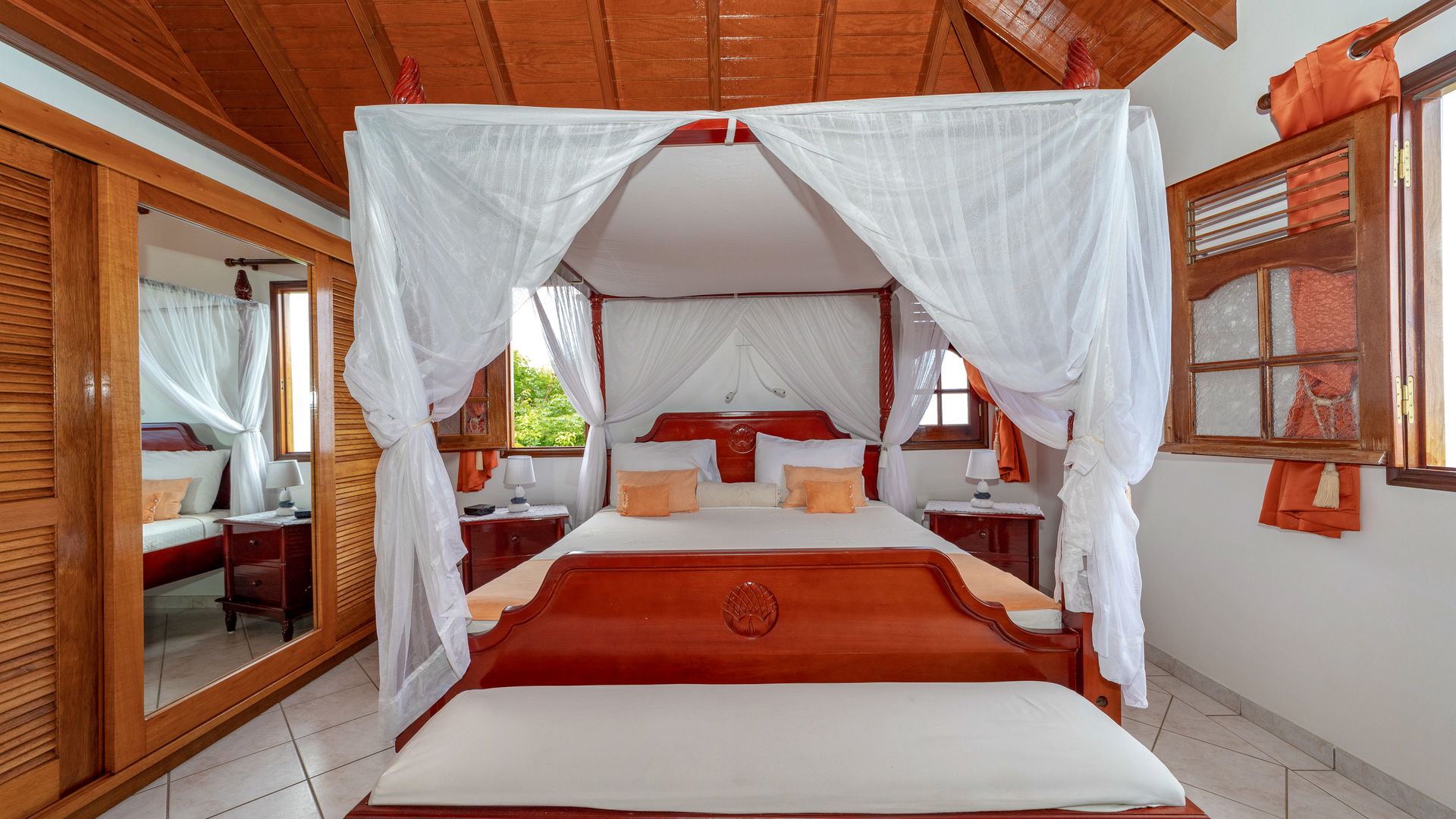 BEDROOM 1