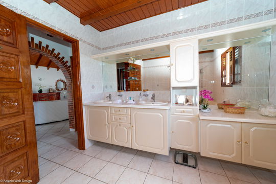 VILLA DORADE BEDROOM1 7