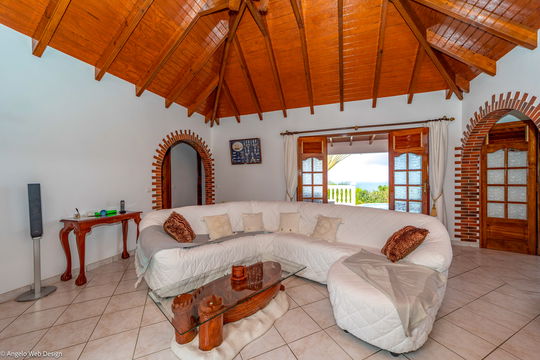 VILLA DORADE LIVING AREA 4