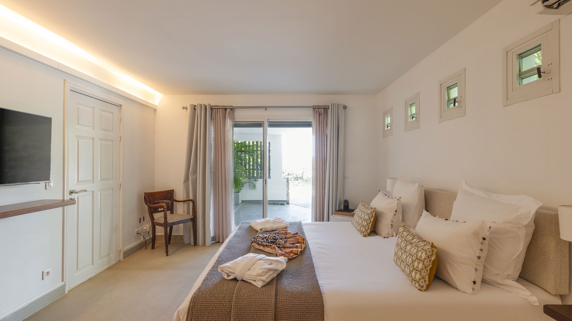 BEDROOM 4