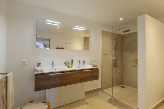 VILLA ONLY VIEW BEDROOM4 5