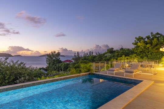 VILLA ONLY VIEW BY NIGHT 14