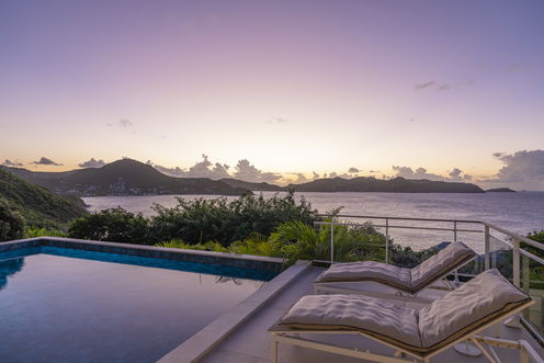 VILLA ONLY VIEW BY NIGHT 8