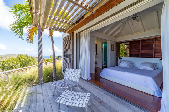 VILLA FLOATING GARDEN BEDROOM1 15