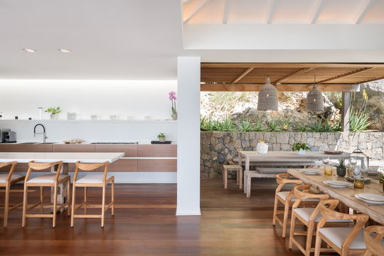 VILLA FLOATING GARDEN KITCHEN & DINING AREA 5