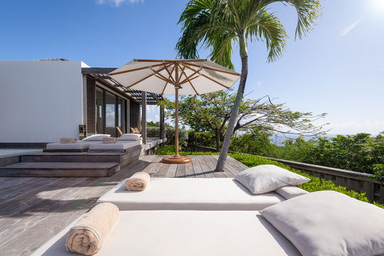 VILLA FLOATING GARDEN POOL & TERRACE 8